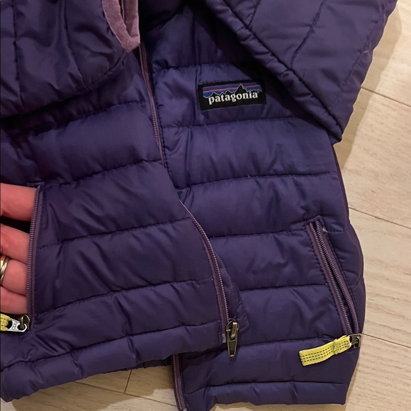 Patagonia baby down sweater 3-6mos - Picture 4 of 6
